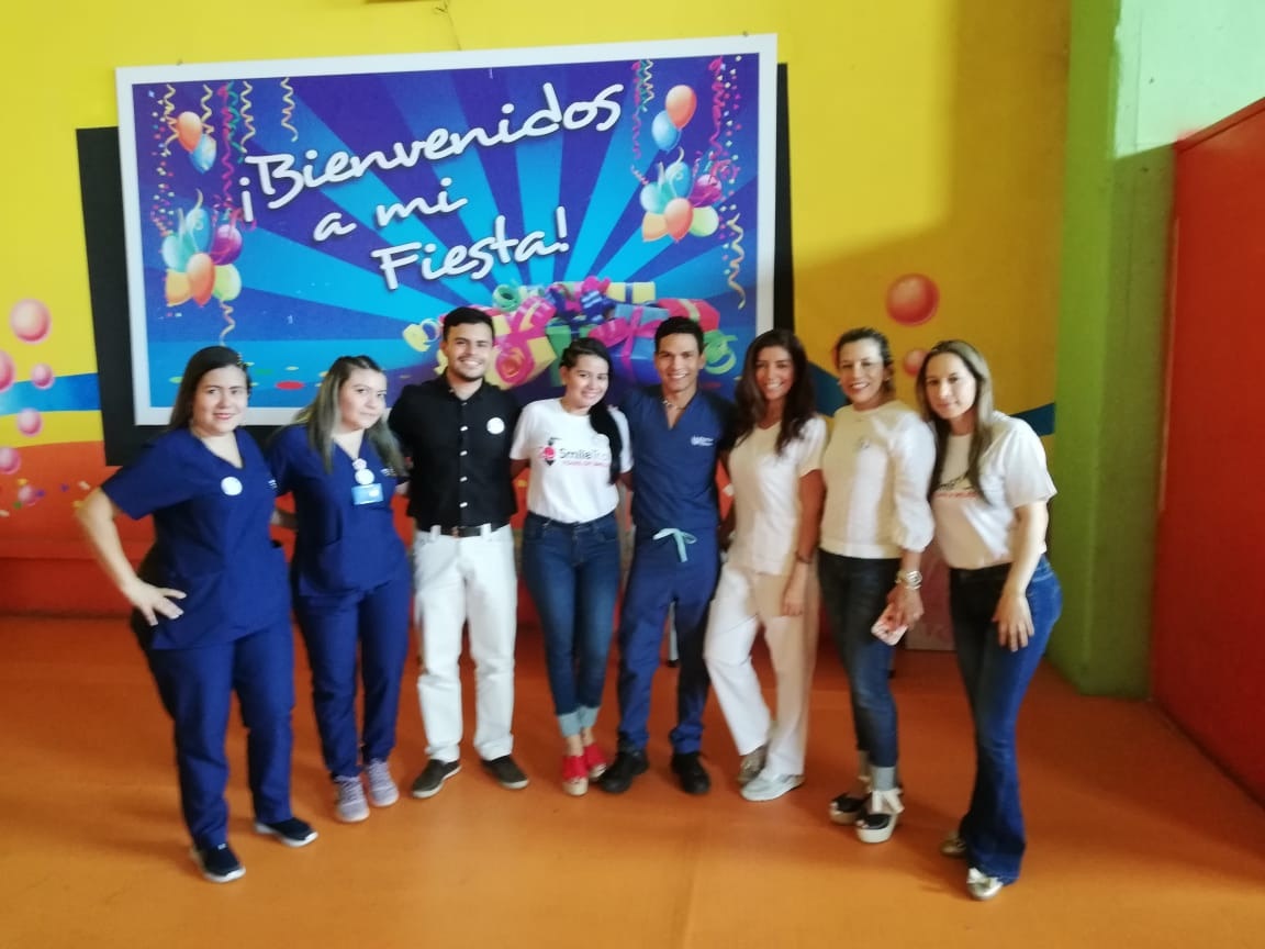 Tatiana Guzmán, Paola Muñeton, Diego Castañeda, Cirujano Plástico; Eliana Calderón Castro, Cristian Rojas, odontólogo; Yenny Dussán, ortodoncista; Francy Elena Rojas y Patricia Navarro, auxiliar de odontología.